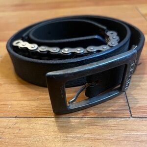VINTAGE CORNER: Diesel Black Belt with Silver Chain